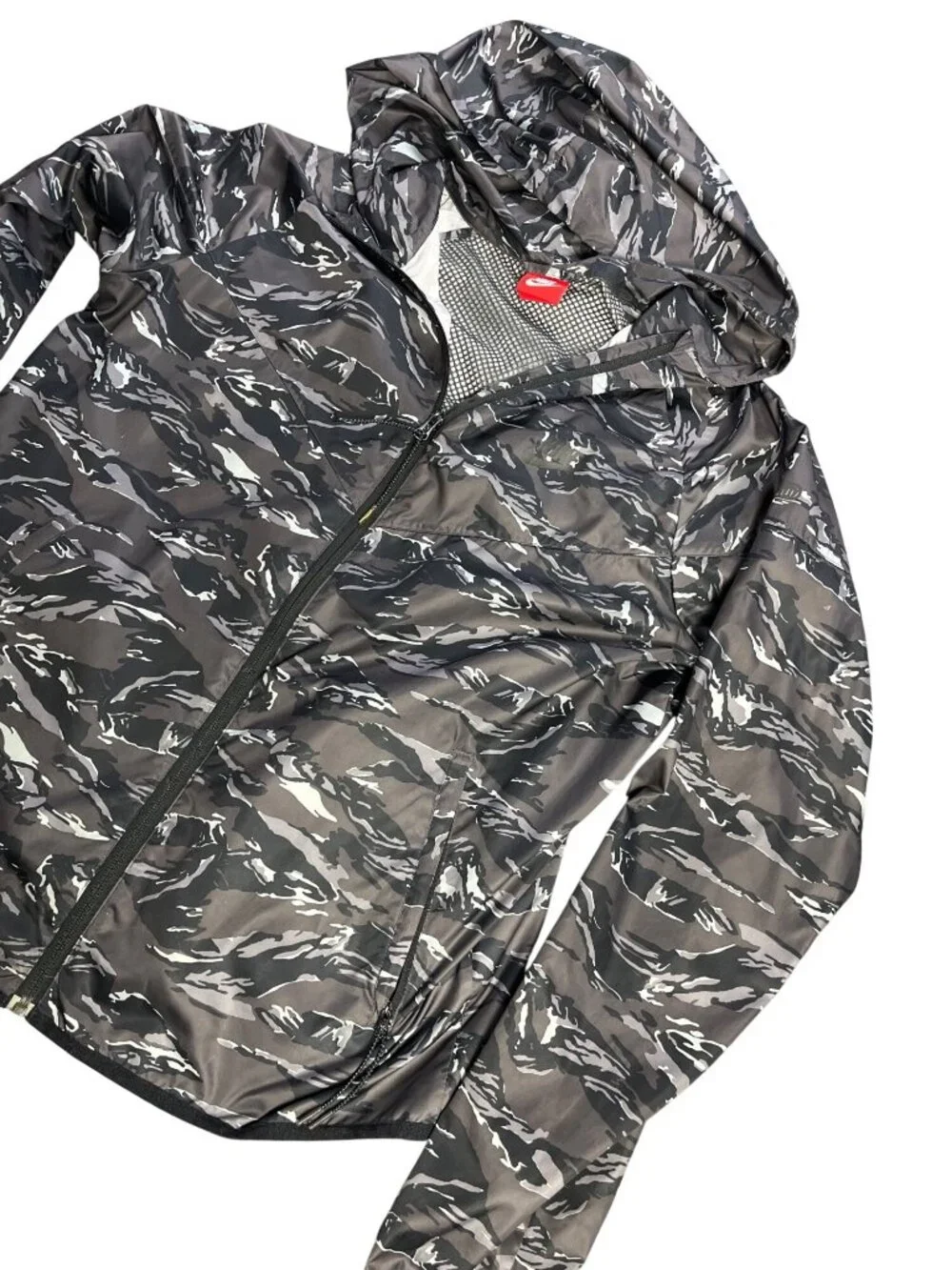 Nike Mens Camo Hooded Windbreaker Jacket L Black & Gray Polyester Small rip